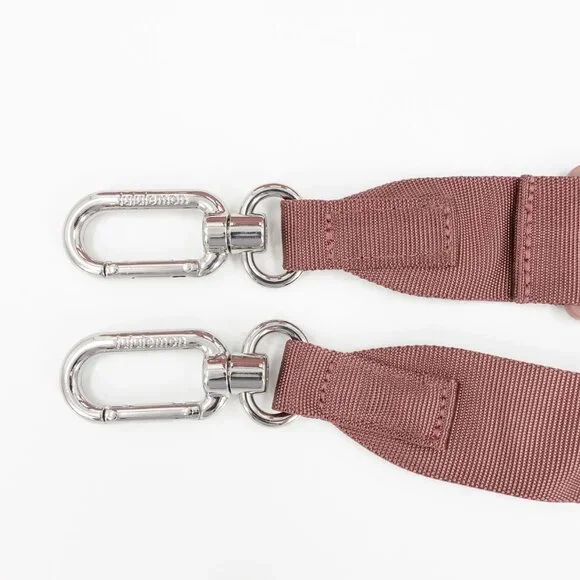 Lululemon On My Level Duffle Bag 16L Spiced Chai Pink OS
